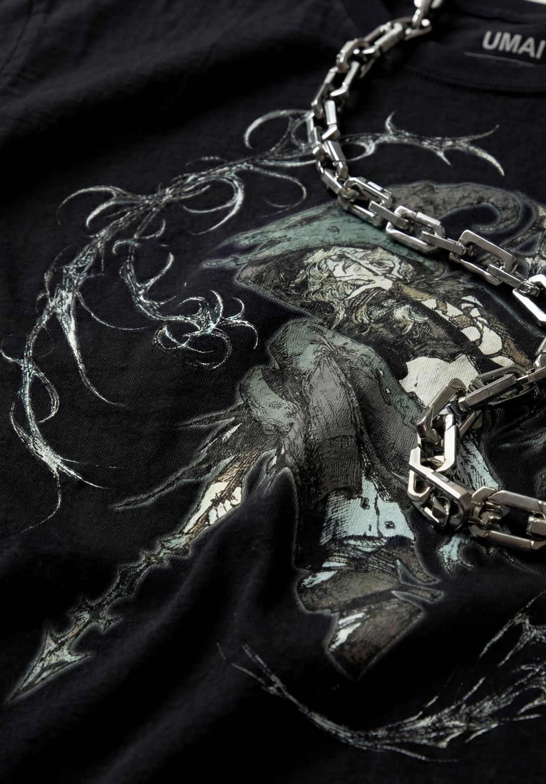 Mage • T-Shirt