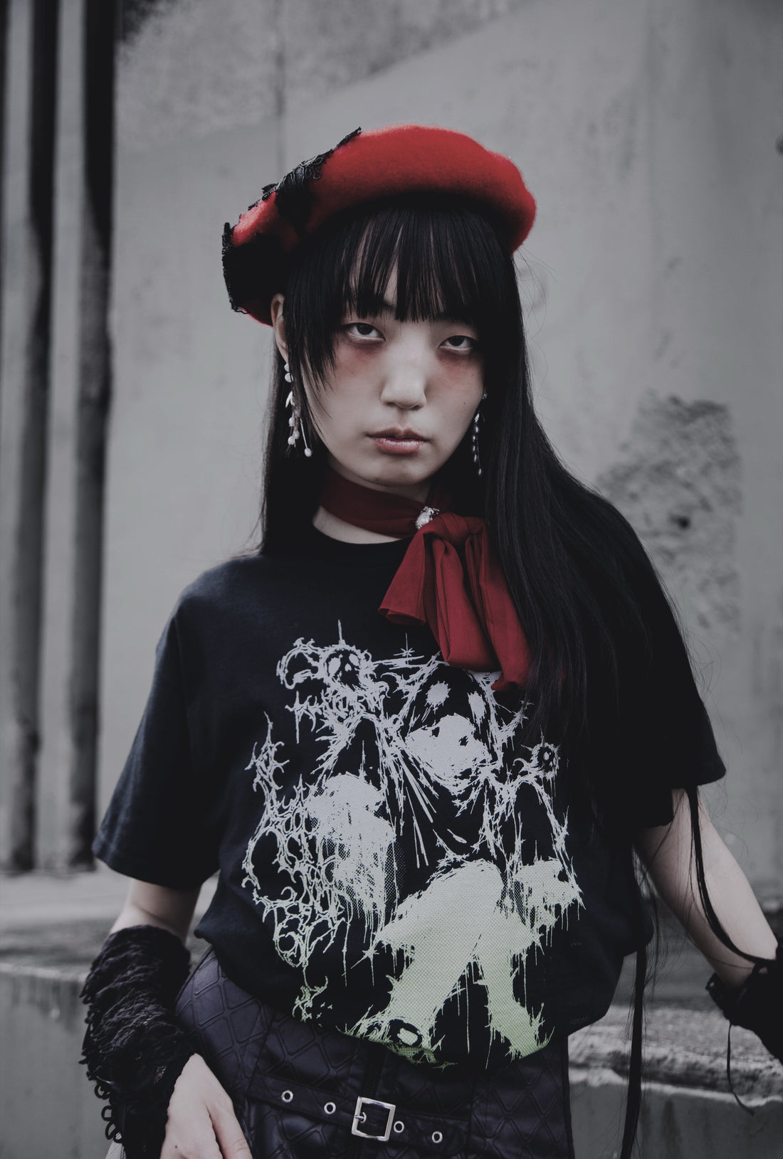 Model wearing the Cyberghost T-Shirt from THE MIST