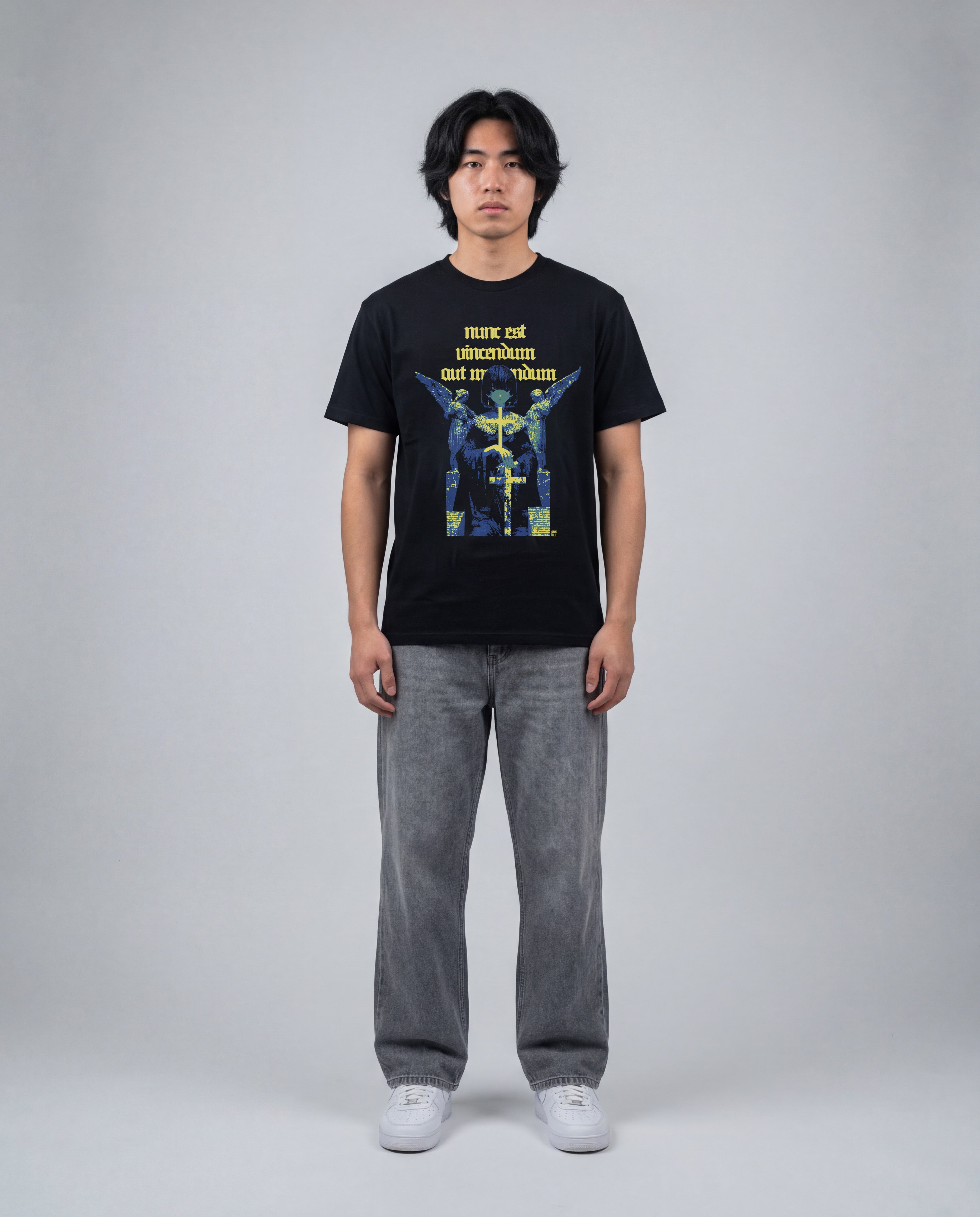 Vincendum • T-Shirt